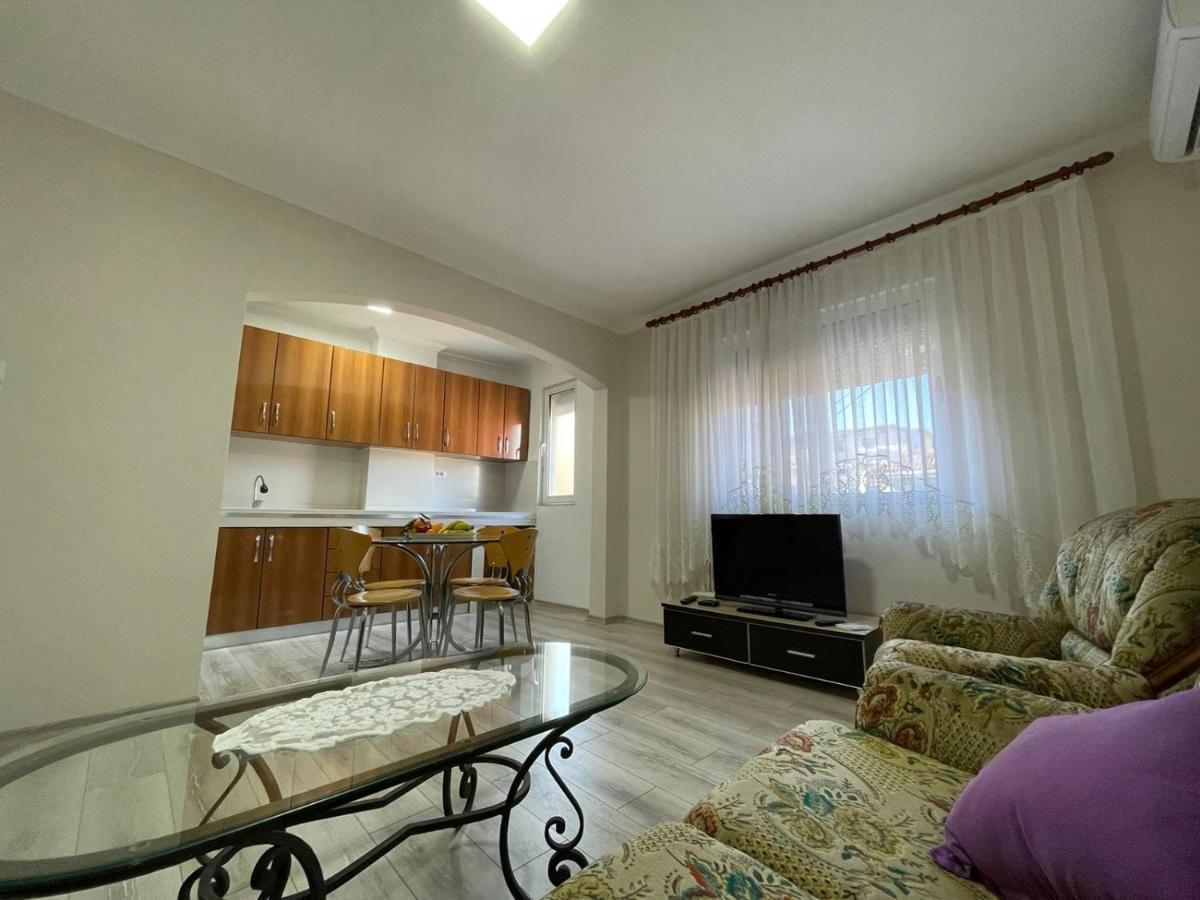 Prestige Rentals Shkodër Esterno foto